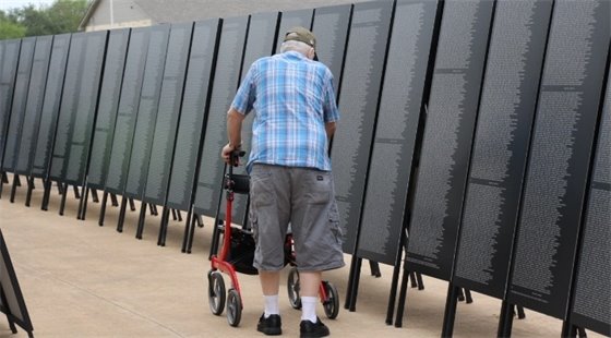 Photo showing traveling wall