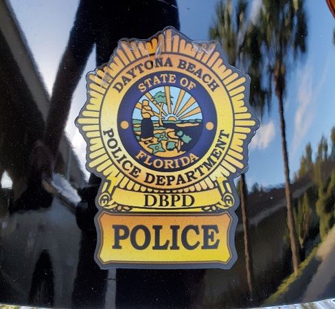 motors badge 488 x 450